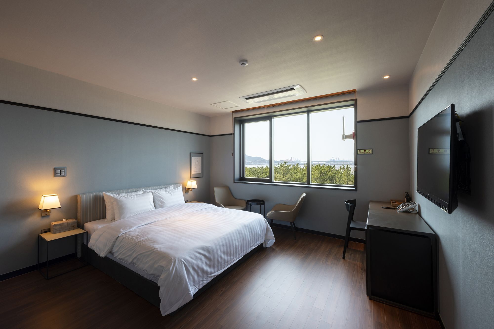 Brown-Dot Hotel Shinho Pusan Zewnętrze zdjęcie